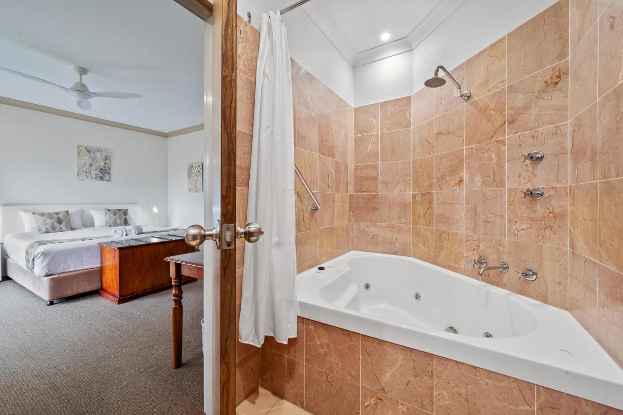 Oasis Inn Ulladulla - Welcoming Guests 18 Years And Older Kültér fotó