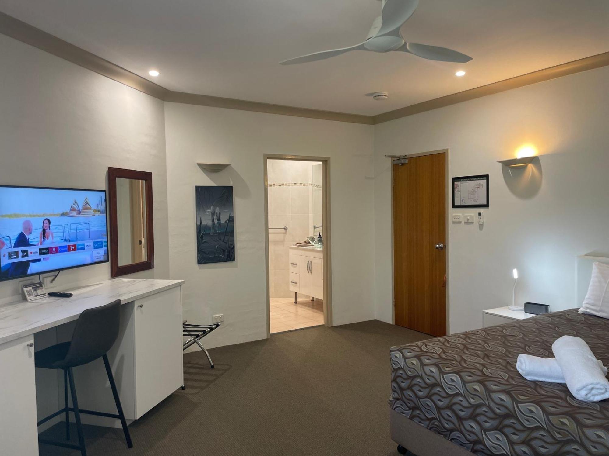 Oasis Inn Ulladulla - Welcoming Guests 18 Years And Older Kültér fotó