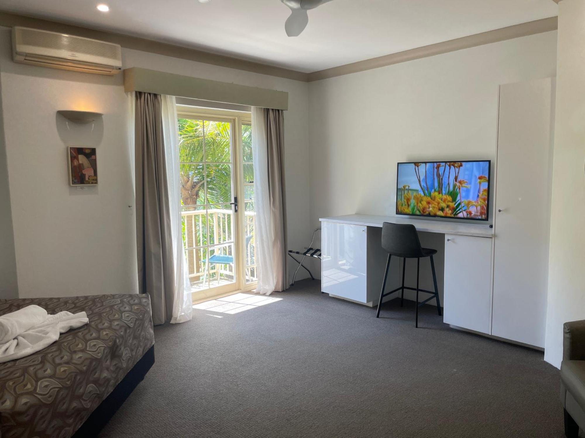 Oasis Inn Ulladulla - Welcoming Guests 18 Years And Older Kültér fotó