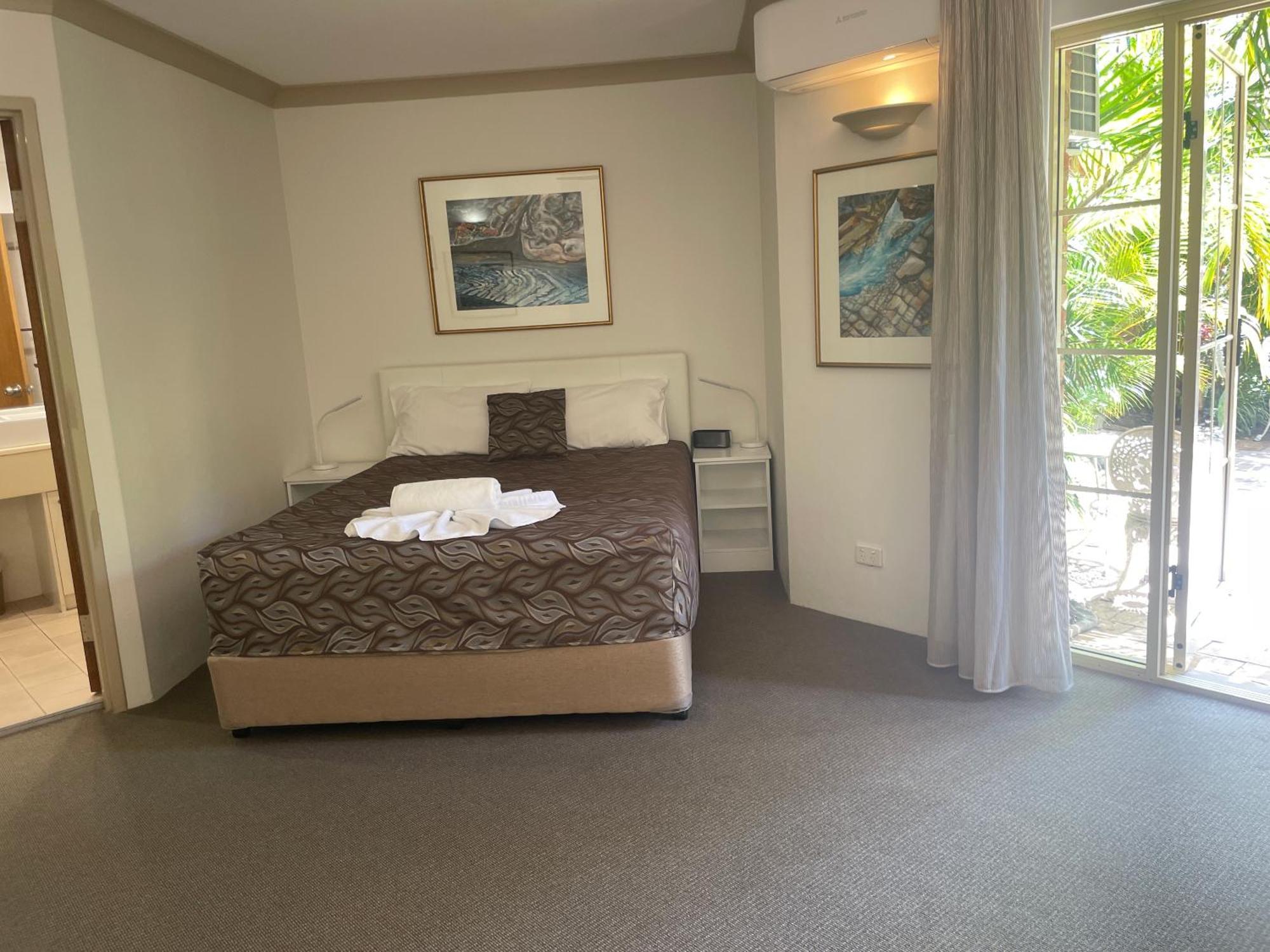 Oasis Inn Ulladulla - Welcoming Guests 18 Years And Older Kültér fotó