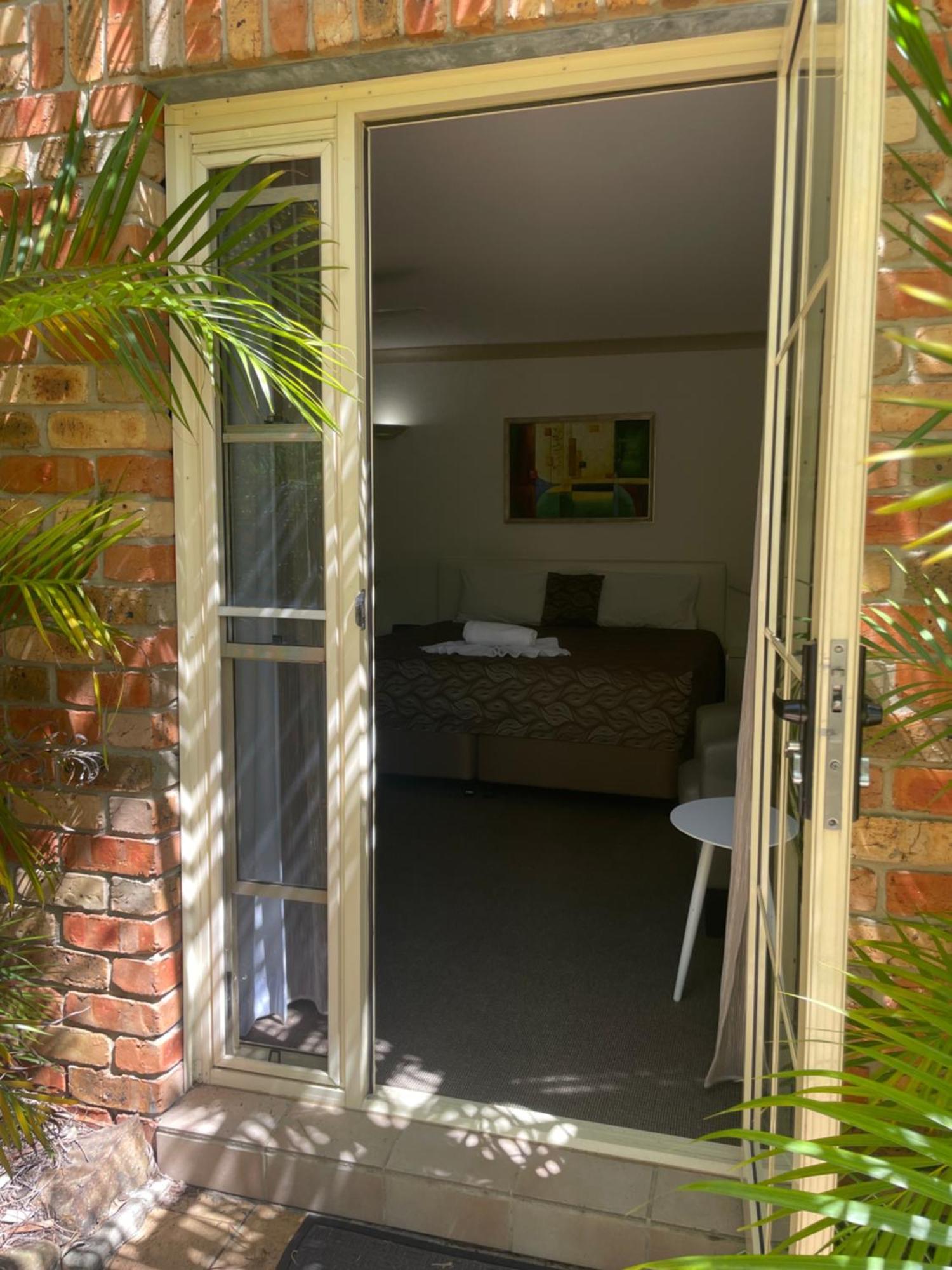 Oasis Inn Ulladulla - Welcoming Guests 18 Years And Older Kültér fotó