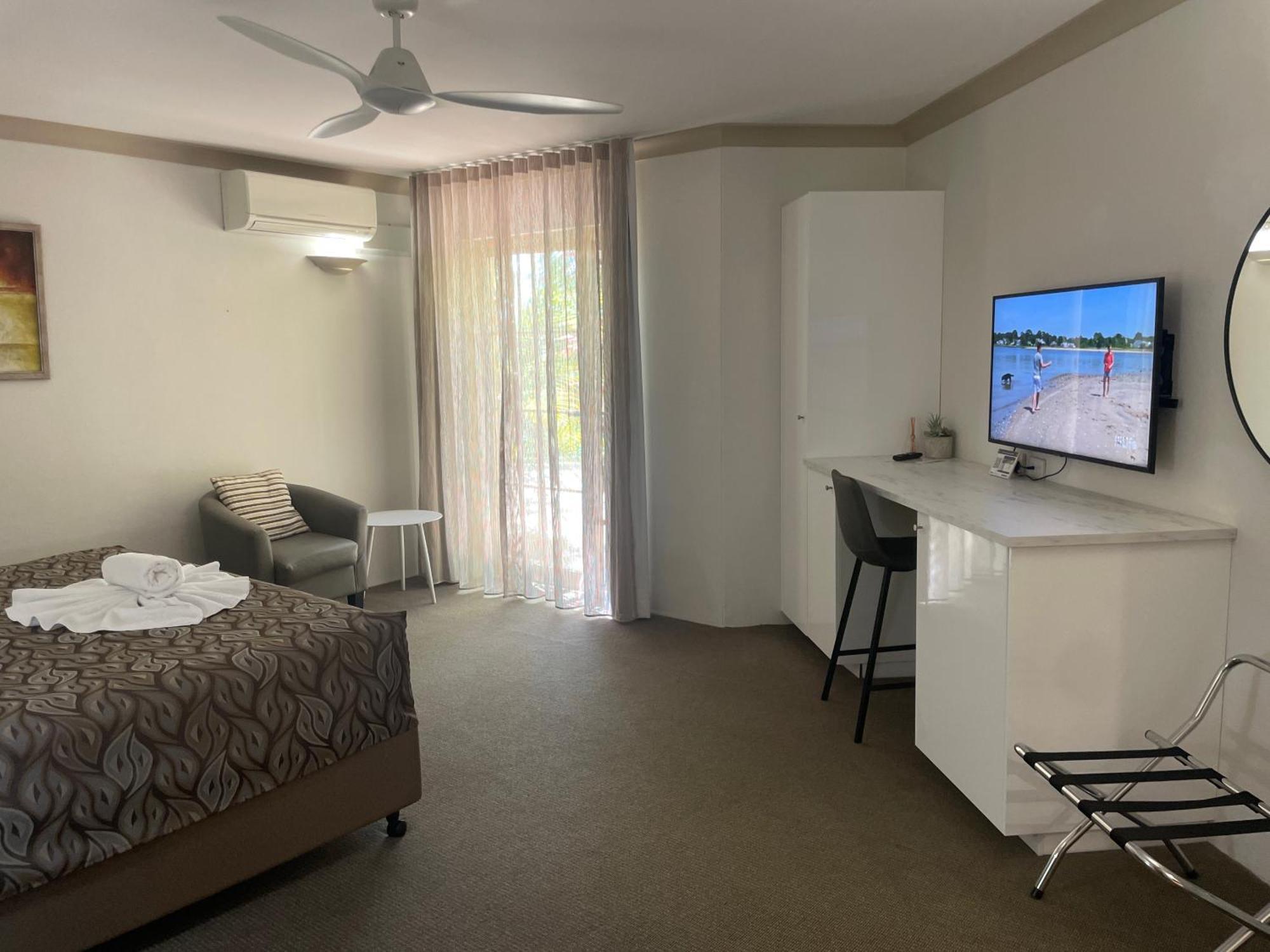 Oasis Inn Ulladulla - Welcoming Guests 18 Years And Older Kültér fotó