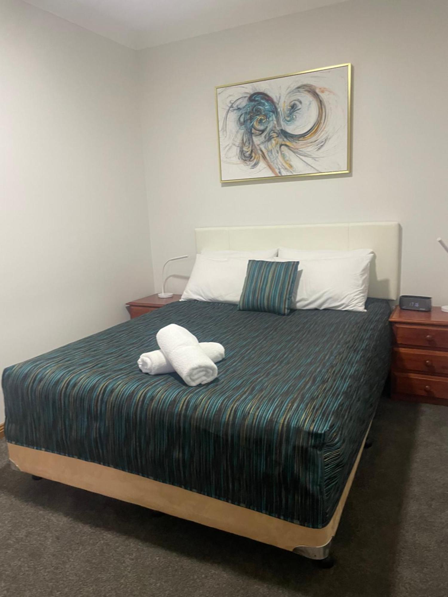 Oasis Inn Ulladulla - Welcoming Guests 18 Years And Older Kültér fotó